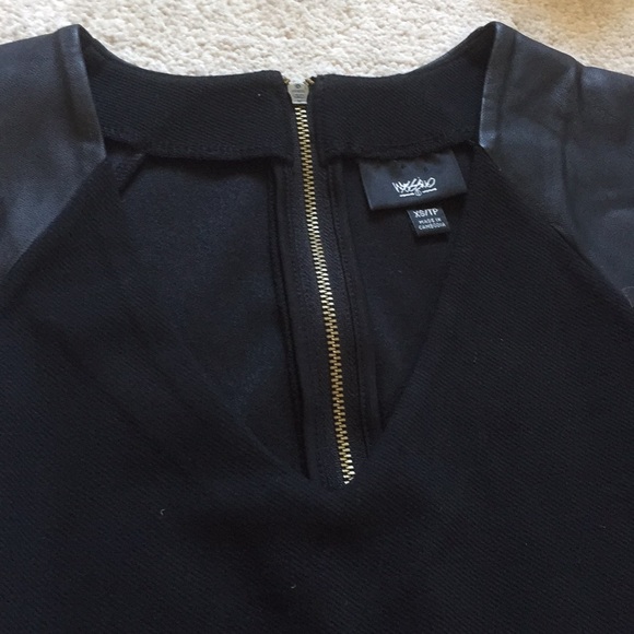 black dress - Picture 7 of 7